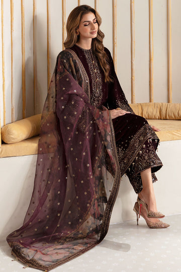 Velvet Embroidery Suit Set Roohri