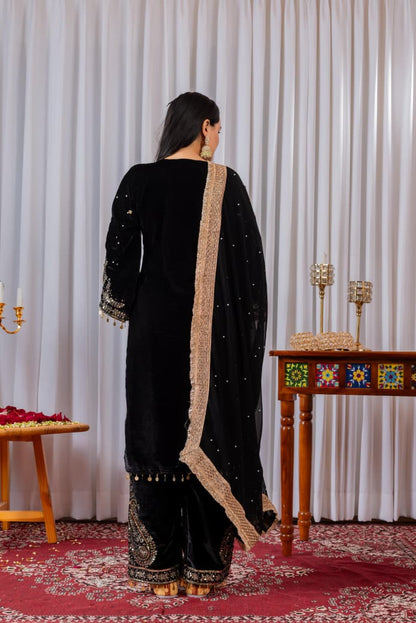 Black Embroidered Velvet Suit Set Roohri