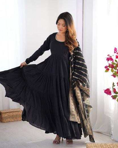 Black Anarkali Suit Set Roohri