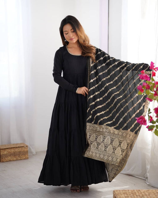 Black Anarkali Suit Set Roohri