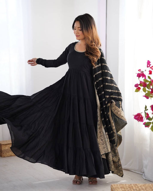 Black Anarkali Suit Set Roohri