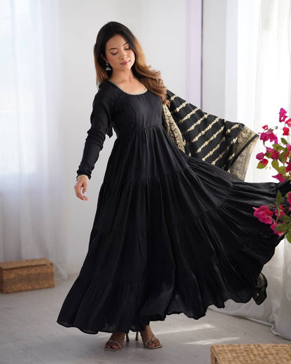 Black Anarkali Suit Set Roohri