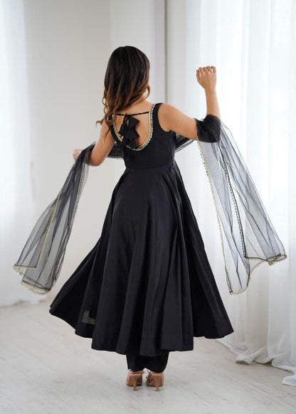 Black Mirror Anarkali Suit Set Roohri