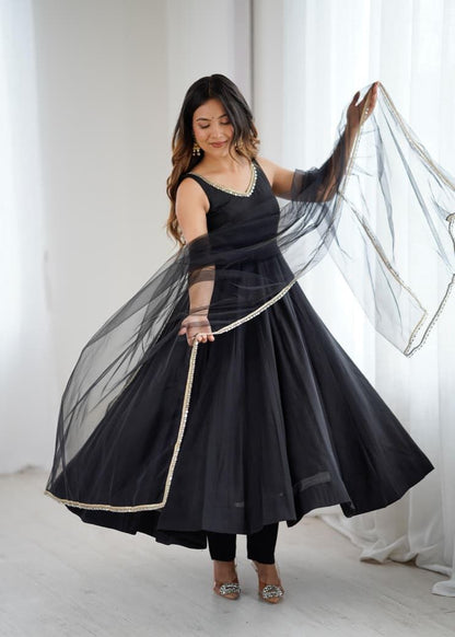 Black Mirror Anarkali Suit Set Roohri