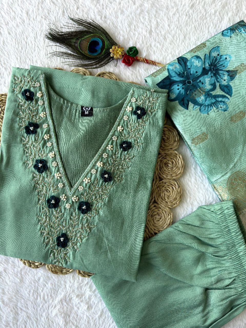 Green Suit Set Roohri