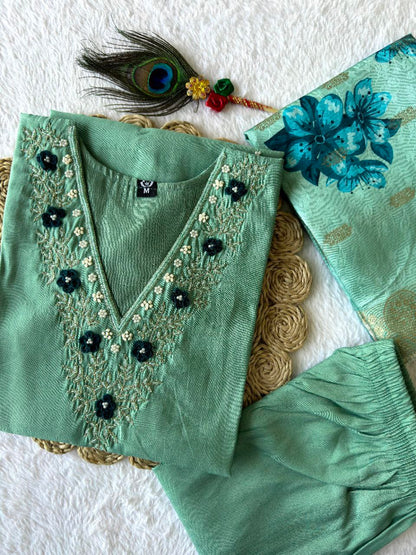 Green Suit Set Roohri