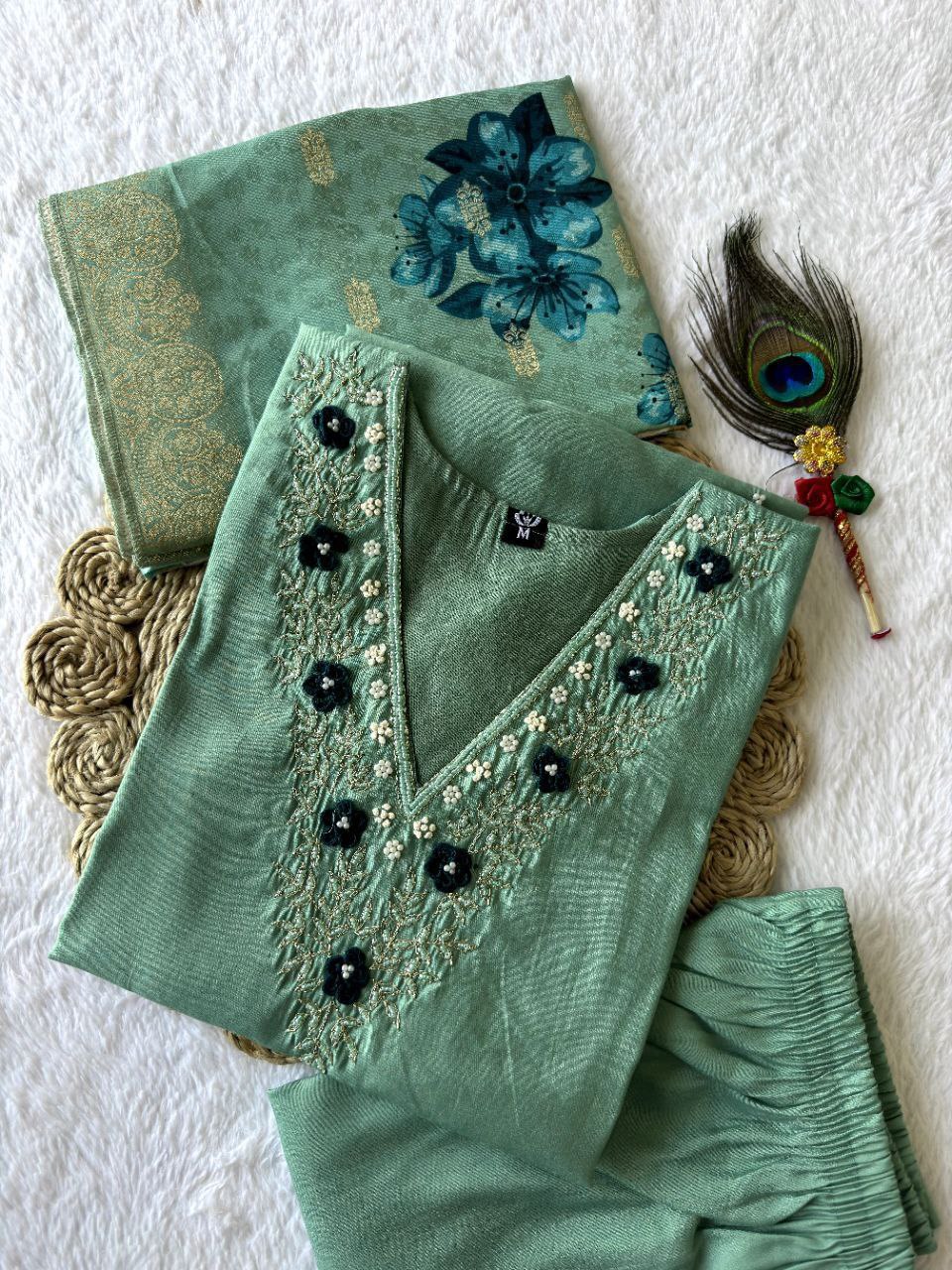 Green Suit Set Roohri