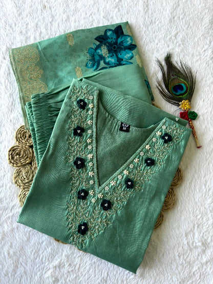 Green Suit Set Roohri