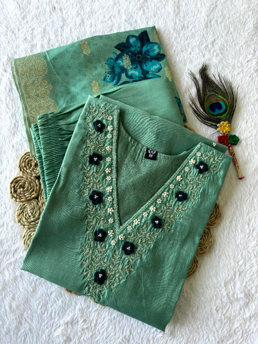 Green Suit Set Roohri