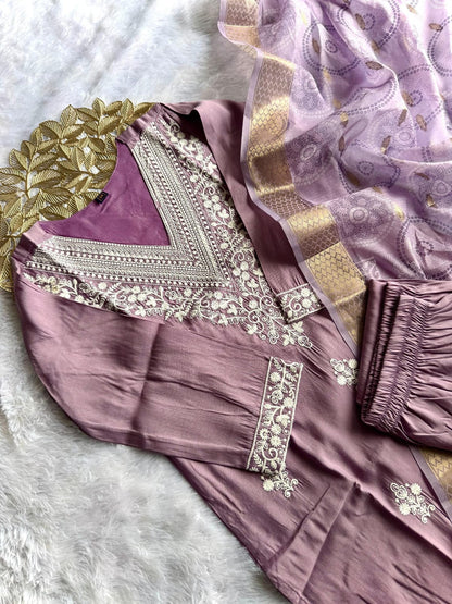 Lavender Suit Set Roohri
