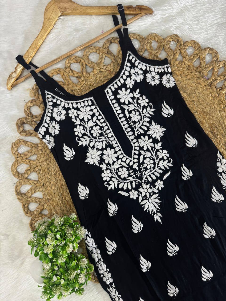 Rayon Chikankari Kurti Set Roohri