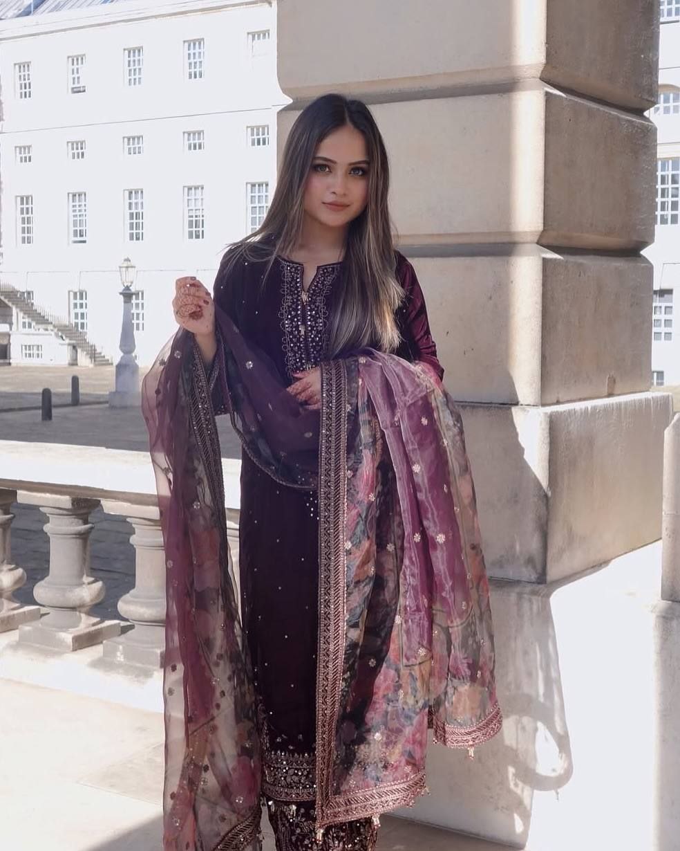 Velvet Embroidery Suit Set Roohri