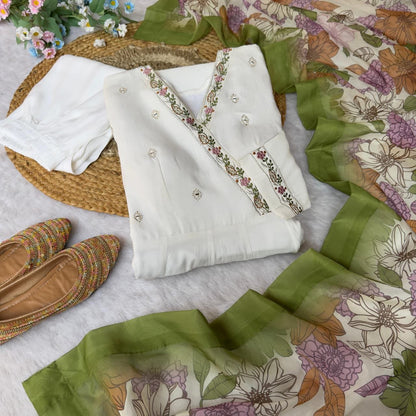 White Anarkali Suit Set Roohri